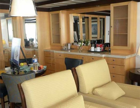 Oasis of the Seas Allure of the Seas Owner's suite