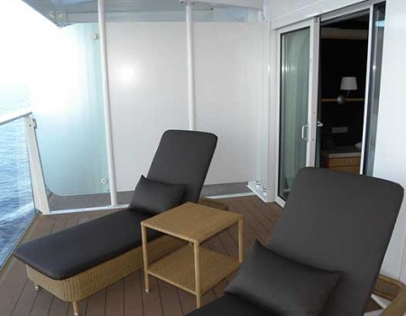 Oasis of the Seas Allure of the Seas Royal Family suite