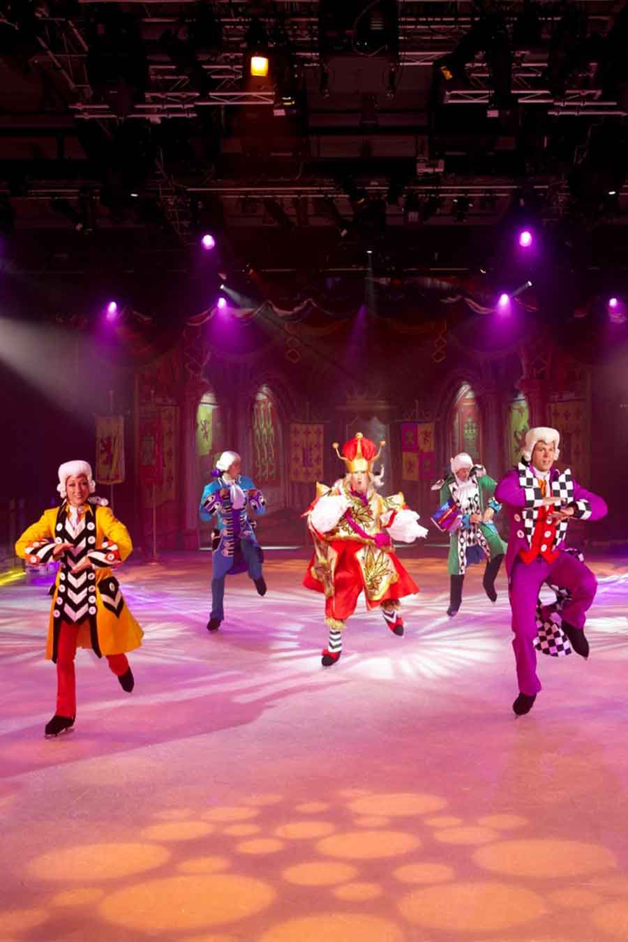 entertainment-harmony-of-the-seas-allure-of-the-seas-oasis-of-the-seas